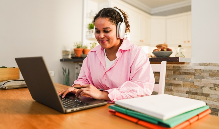 Lecturing Online? Why You Need More Than Just Zoom Skills