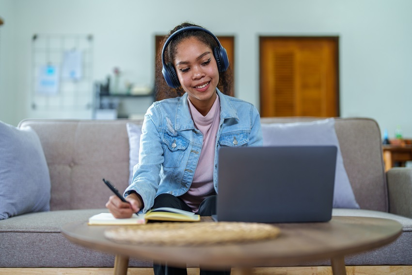 pros and cons of online learning